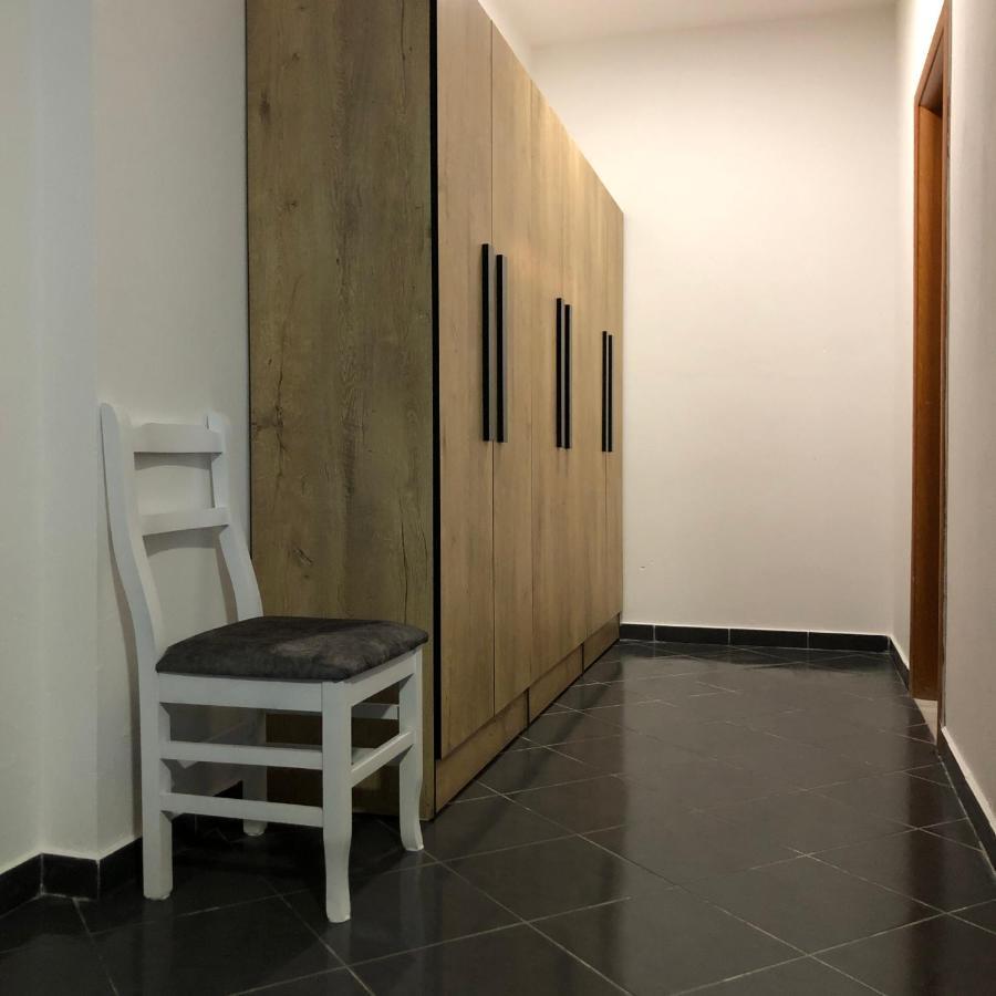 Apartments Big Family Дуррес Екстер'єр фото