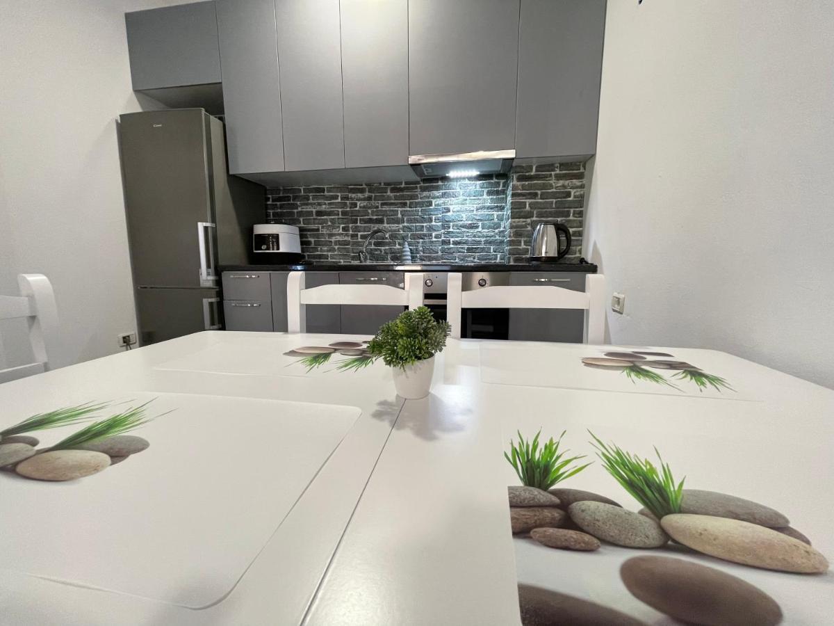 Apartments Big Family Дуррес Екстер'єр фото
